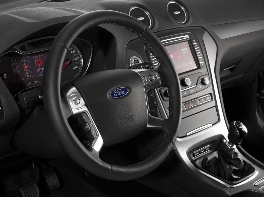  Ford Mondeo 2011 года  (фото 12 из 35)